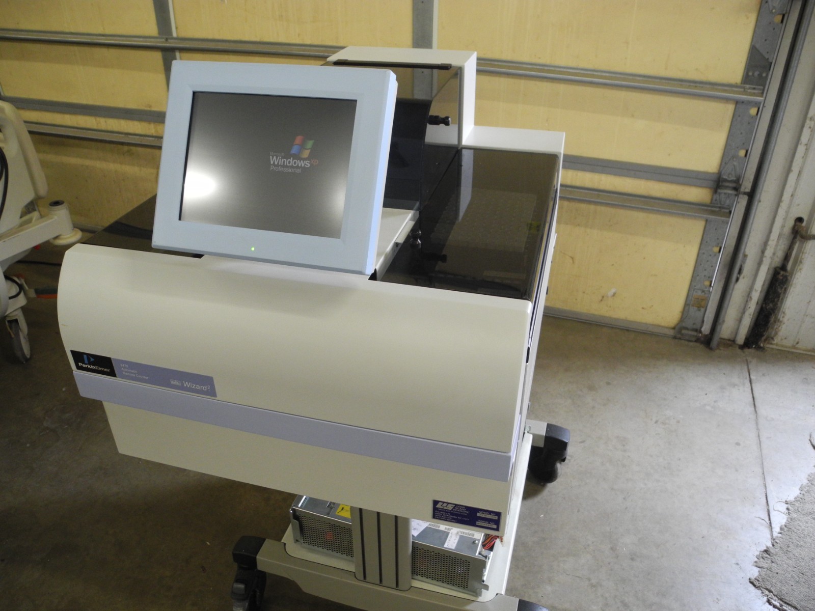 PERKIN ELMER MODEL 2470-0050 WIZARD 2 AUTOMATIC GAMMA COUNTER W/ WINDOWS XP