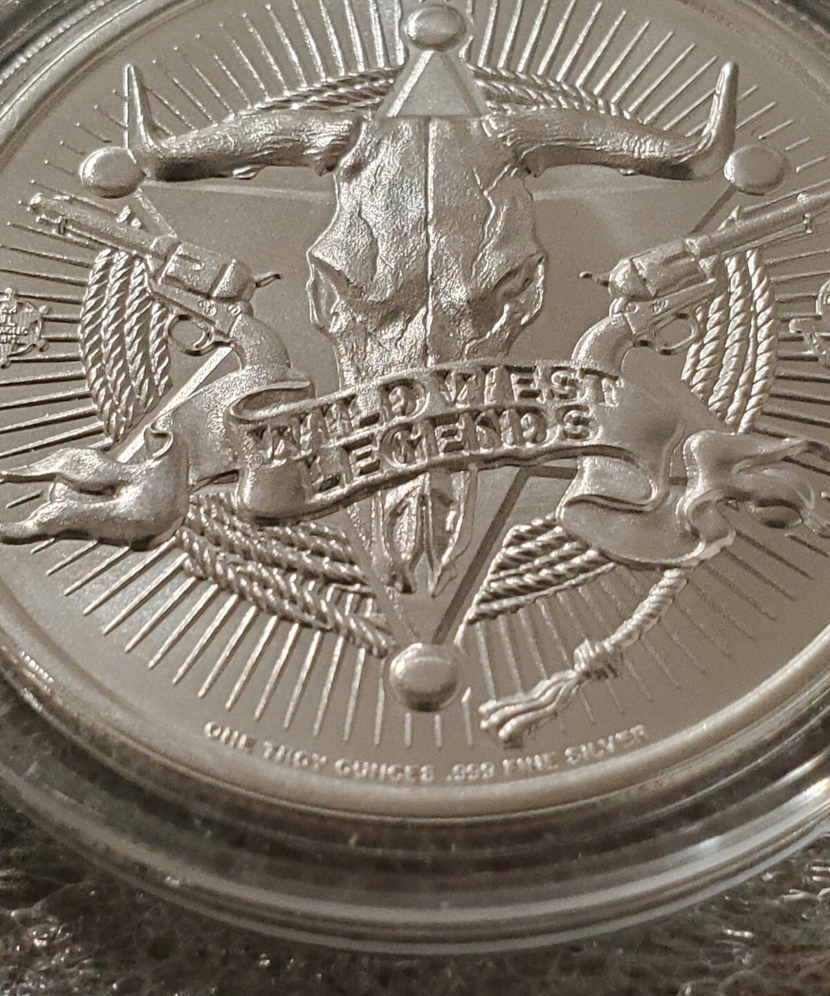 Johnny Ringo 1 oz .999 silver Wild West Legends Gun slinger colt 45 Tombstone