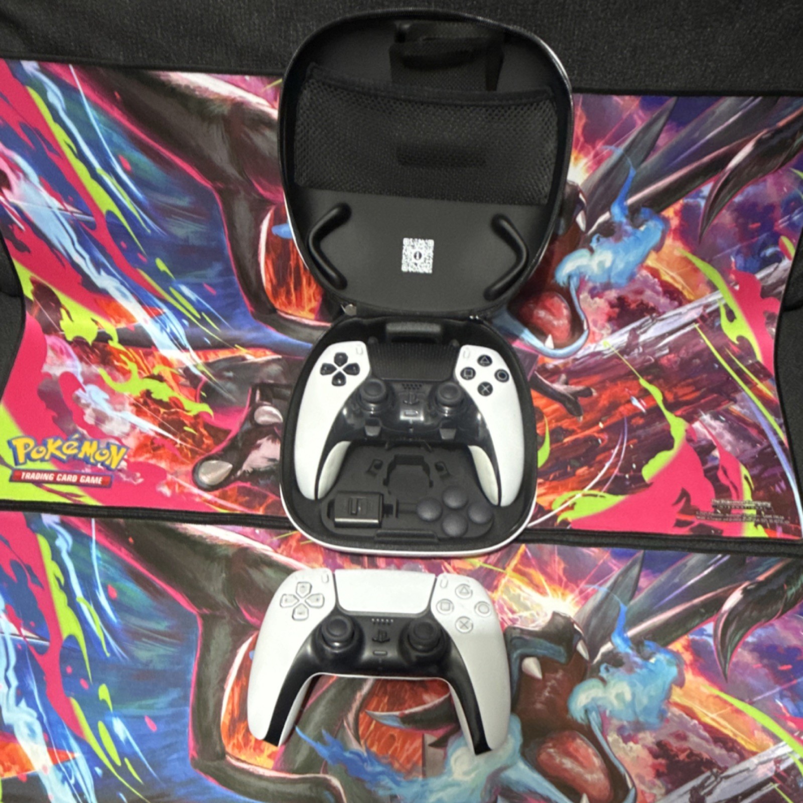 PlayStation Wireless Controller Bundle with Carrying Case & Thumbstick Caps