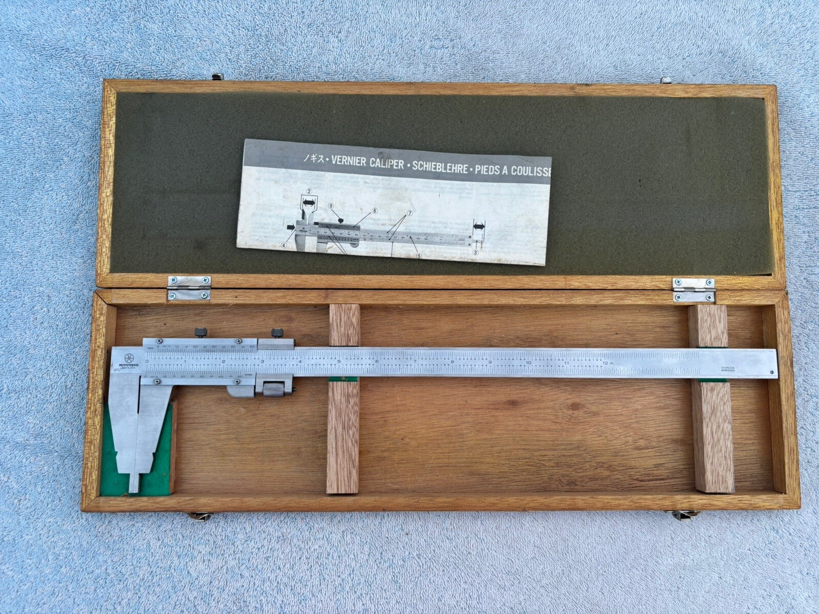 Mitutoyo 160-124 Vernier Caliper 0-12" Machinist Tool Wooden Box Made In Japan