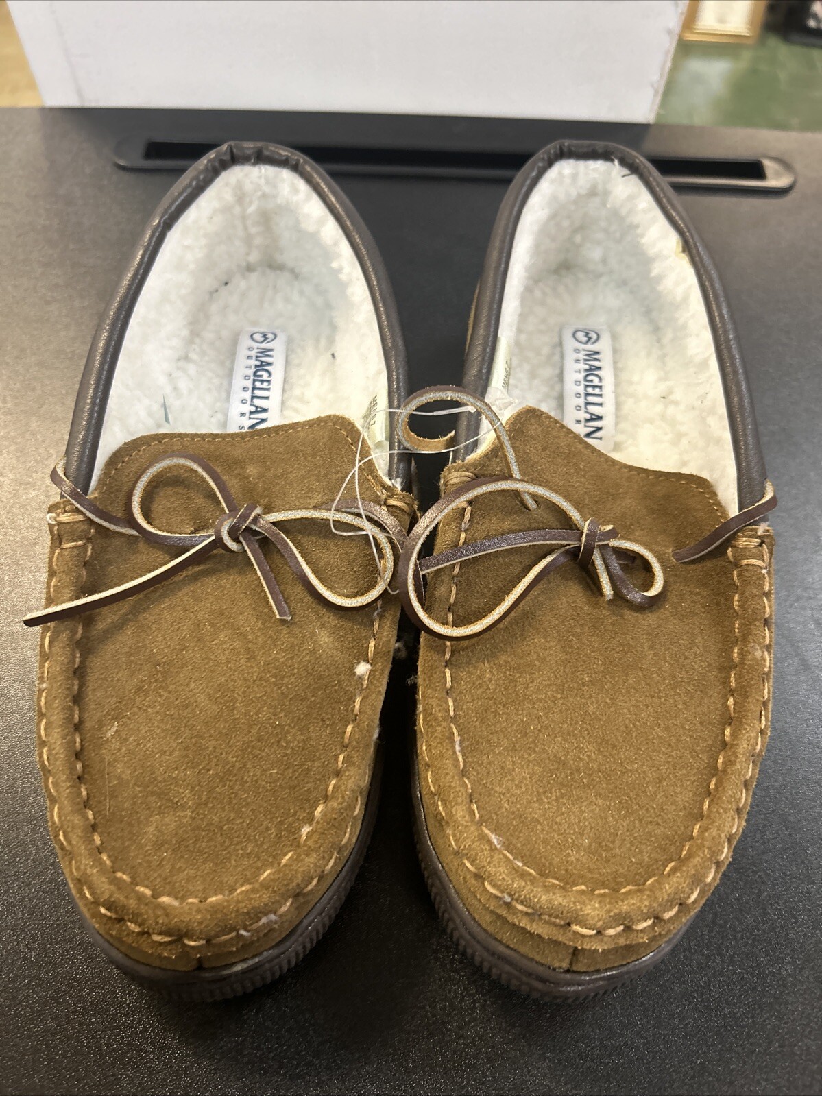 Magellan Outdoor Men Moccasin Genuine Suede Faux Fur Lined Outdoor Slippers Sz 7