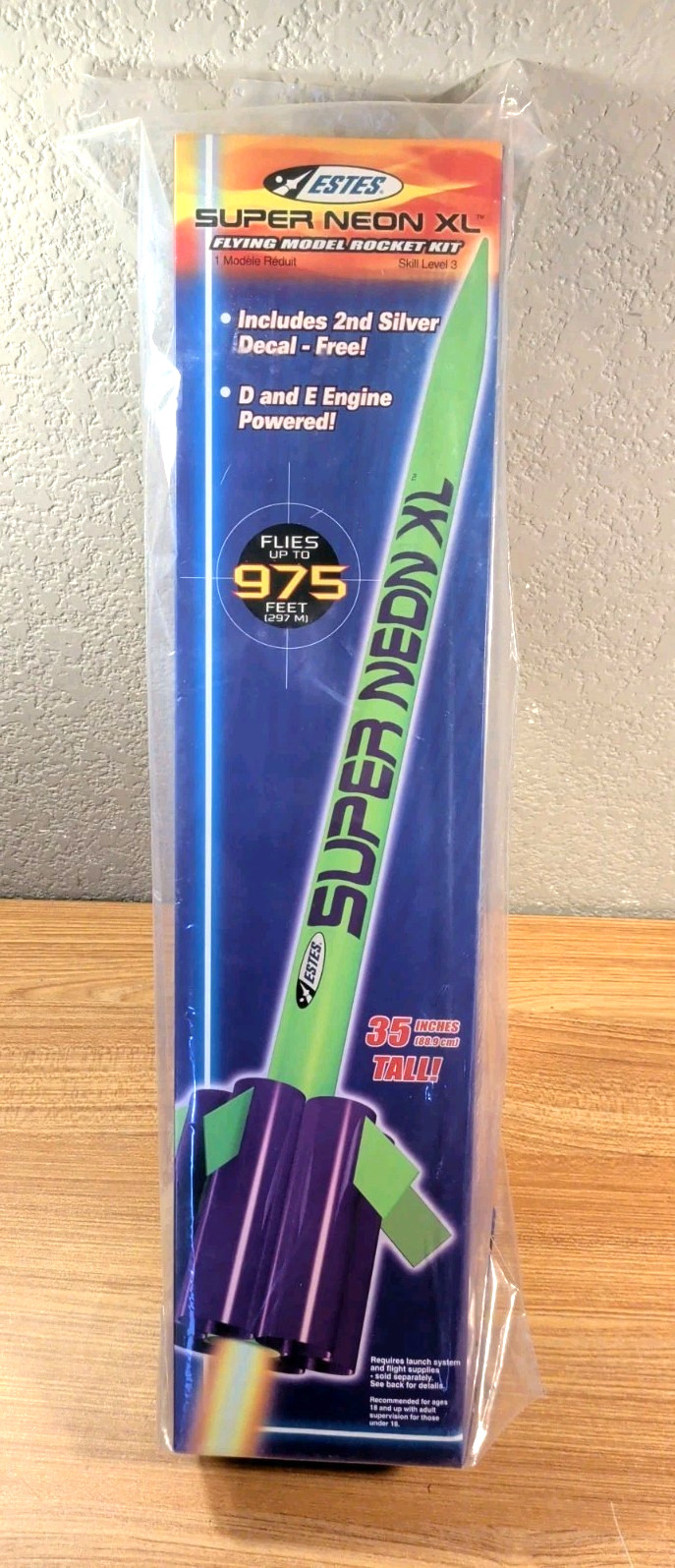 Estes Super Neon XL Flying Model Rocket Kit #2425 NEW & SEALED NOS