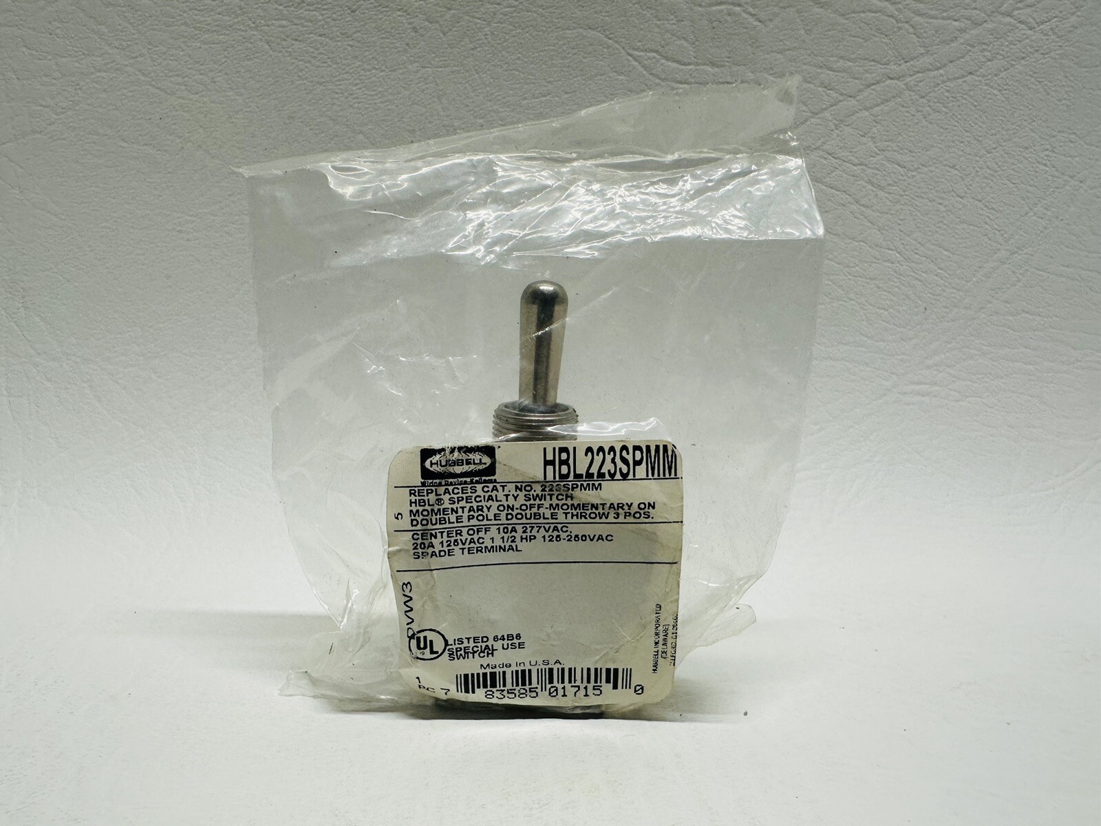 NEW Hubbell HBL223SPMM Toggle Switch