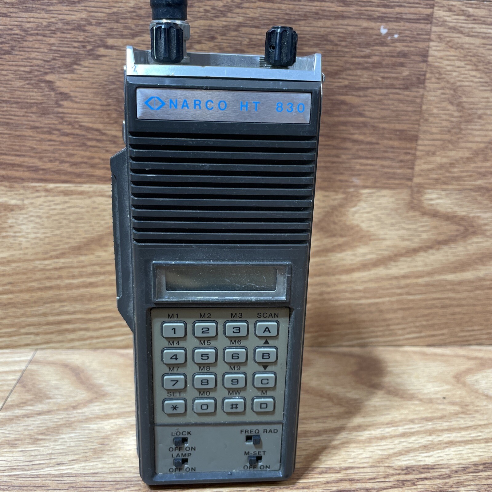 Narco HT 830 Tranceiver Navigation Nav Com 920 Channels With Antenna