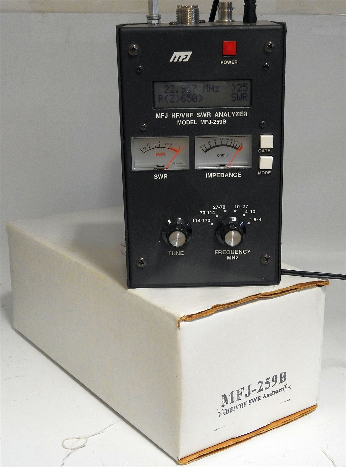 UNUSED IN THE ORIGINAL BOX MFJ-259B 1.6 TO 170 MHZ SIX BAND ANTENNA ANALYZER
