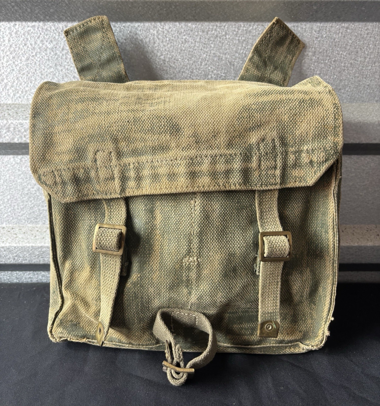 WW2 Rare British Hand Camouflage Green Painted Combat Pack