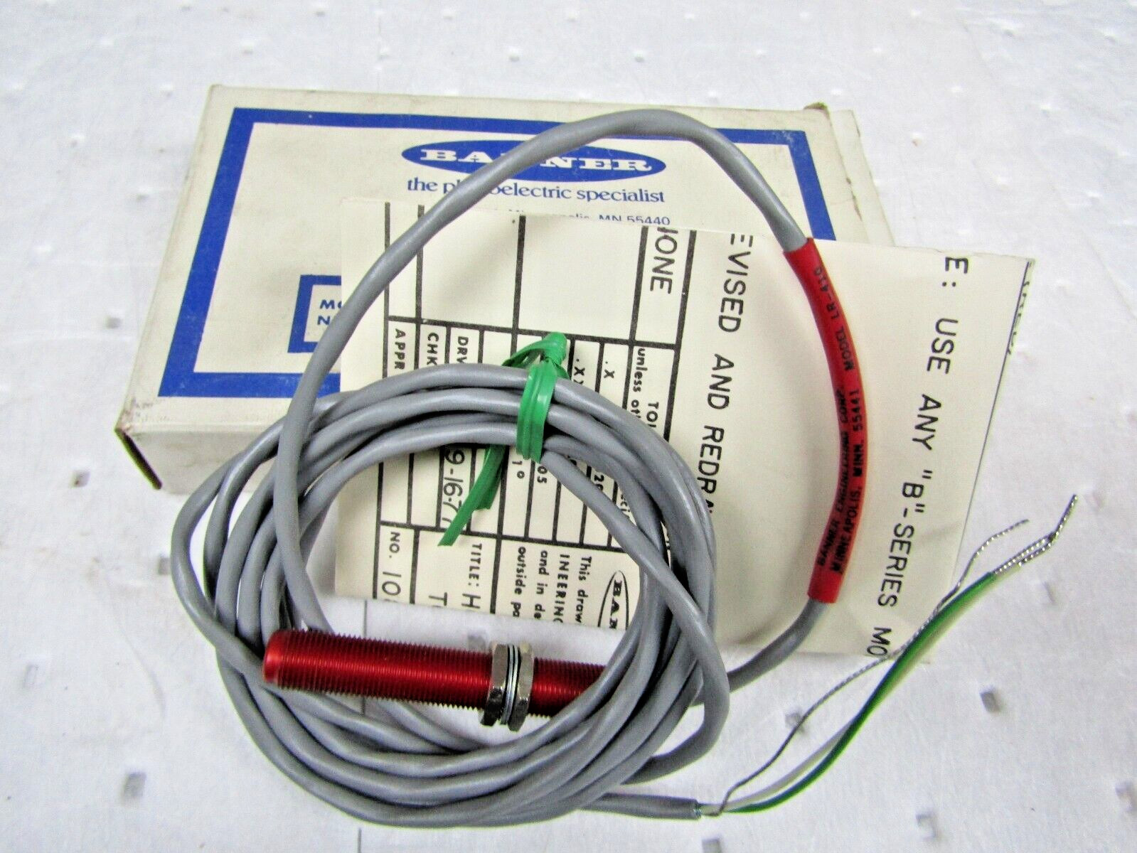 🔥NEW BANNER LR410 PHOTOELECTRIC SENSOR 16641