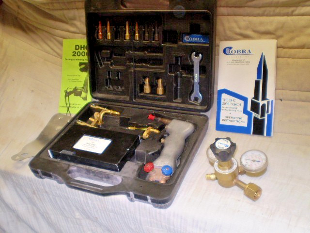 HENROB Cobra DHC-2000 Oxy-Acetylene Welding Cutting Torch Kit and Oxy Regulator