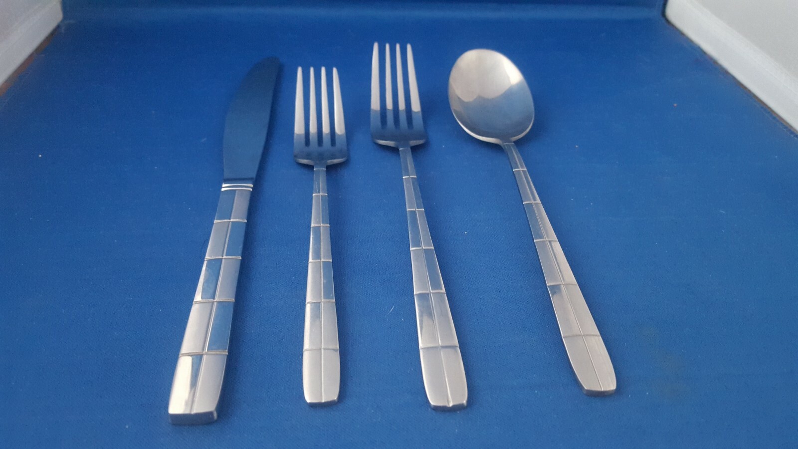 Lot of 4 Pieces of Cambridge Landscape Stainless