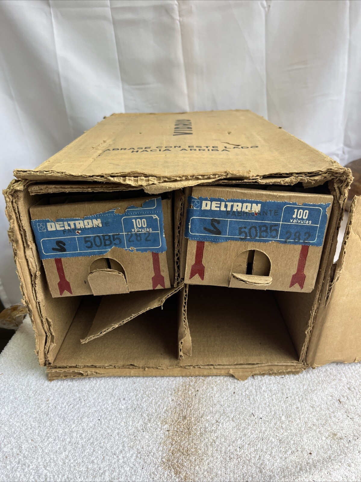 New 50B5 Deltron 100 Valvulas New In Box