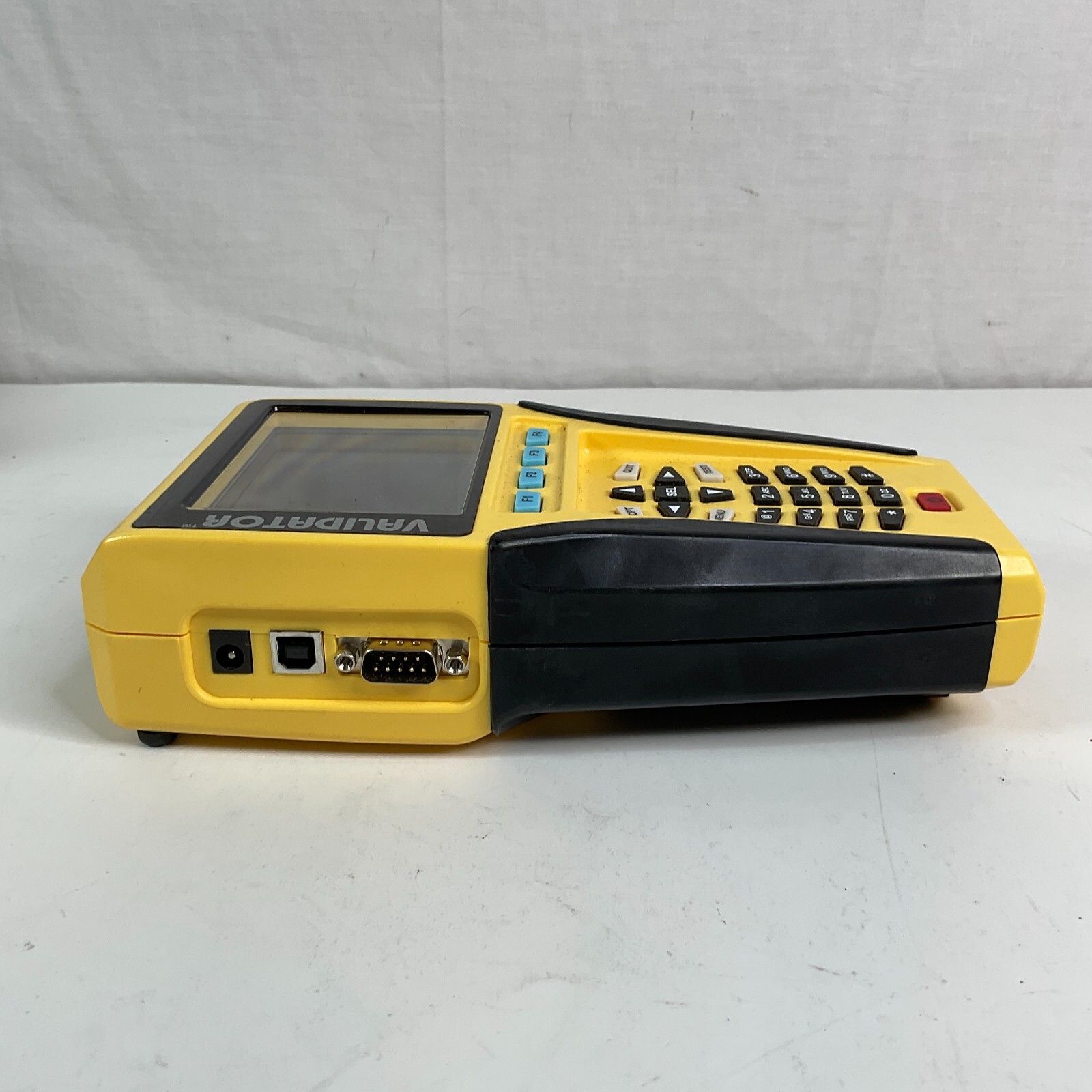 Test-Um Validator NT900 and Validator Remote NT93 Cable Tester with Carrying Bag