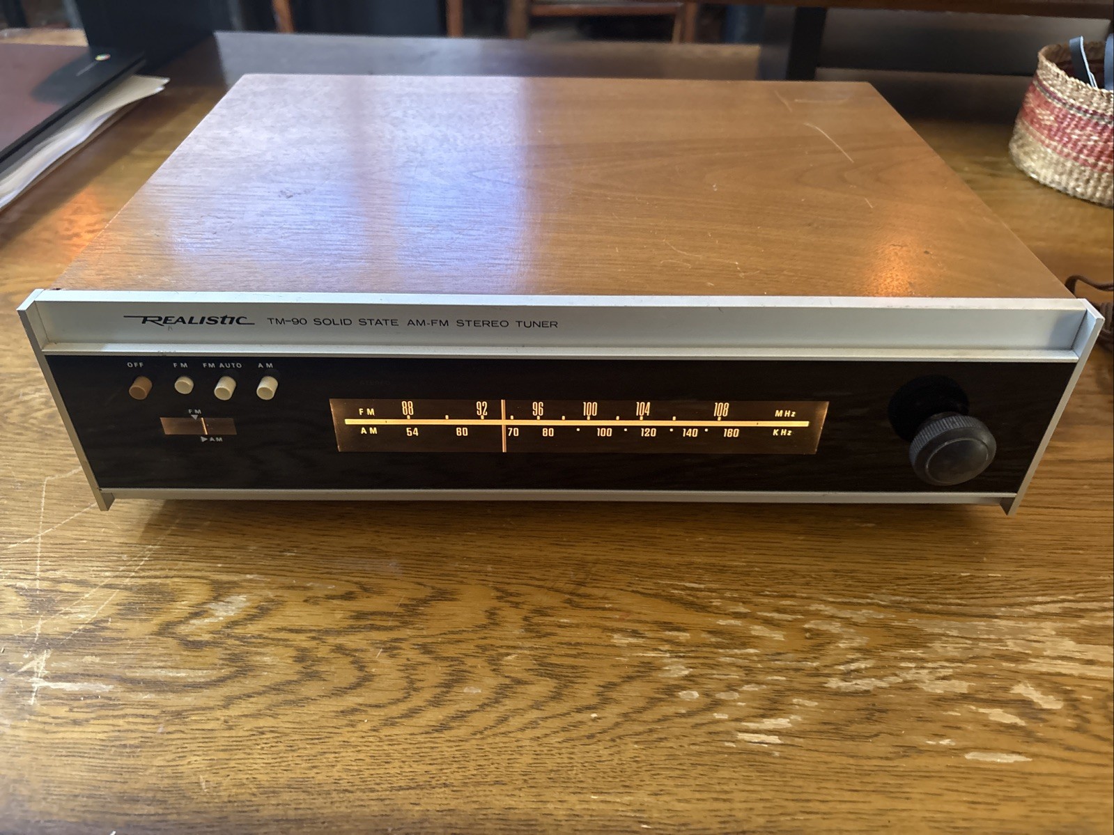 Realistic TM-90 Solid State AM FM Stereo Tuner Vintage Wood Wooden Case Japan