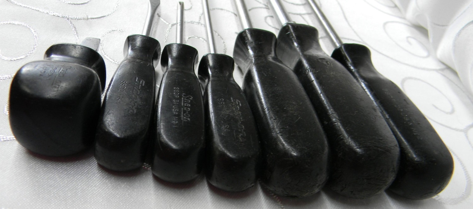 SNAP-ON 7PC BLACK HARD HANDLE MIXED SCREWDRIVER SET