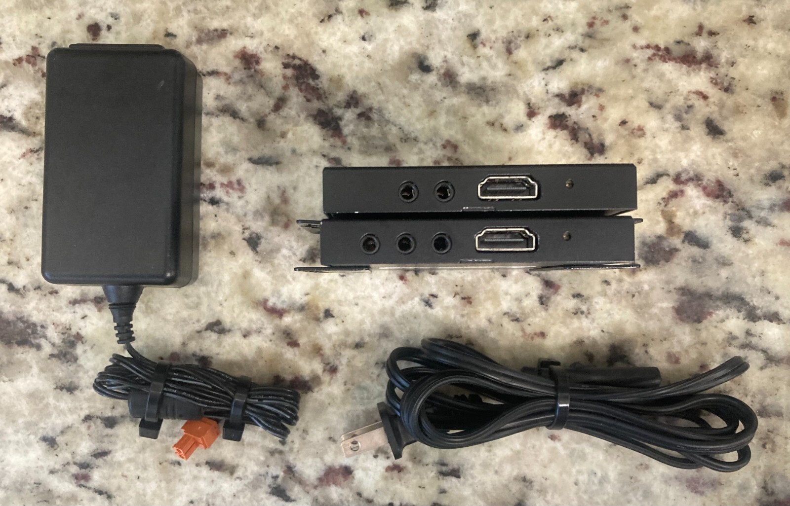 70M AV Pro edge extender kit AC-EX70-UHD-KIT Receiver Transmitter Kit USED