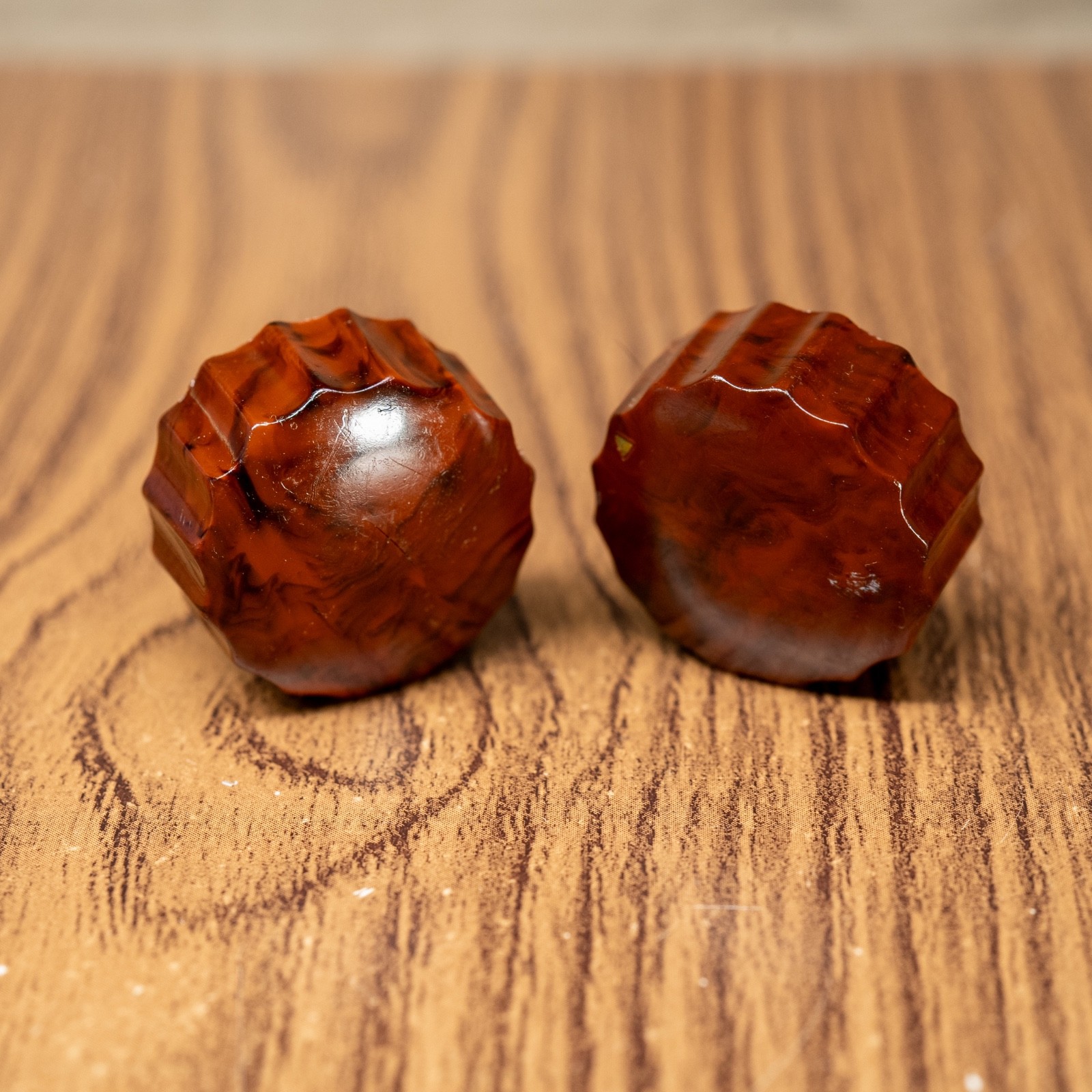 Midcentury Tube Radio Knobs Plastic 2pc 1940s-50s 1/4" Splined Shaft