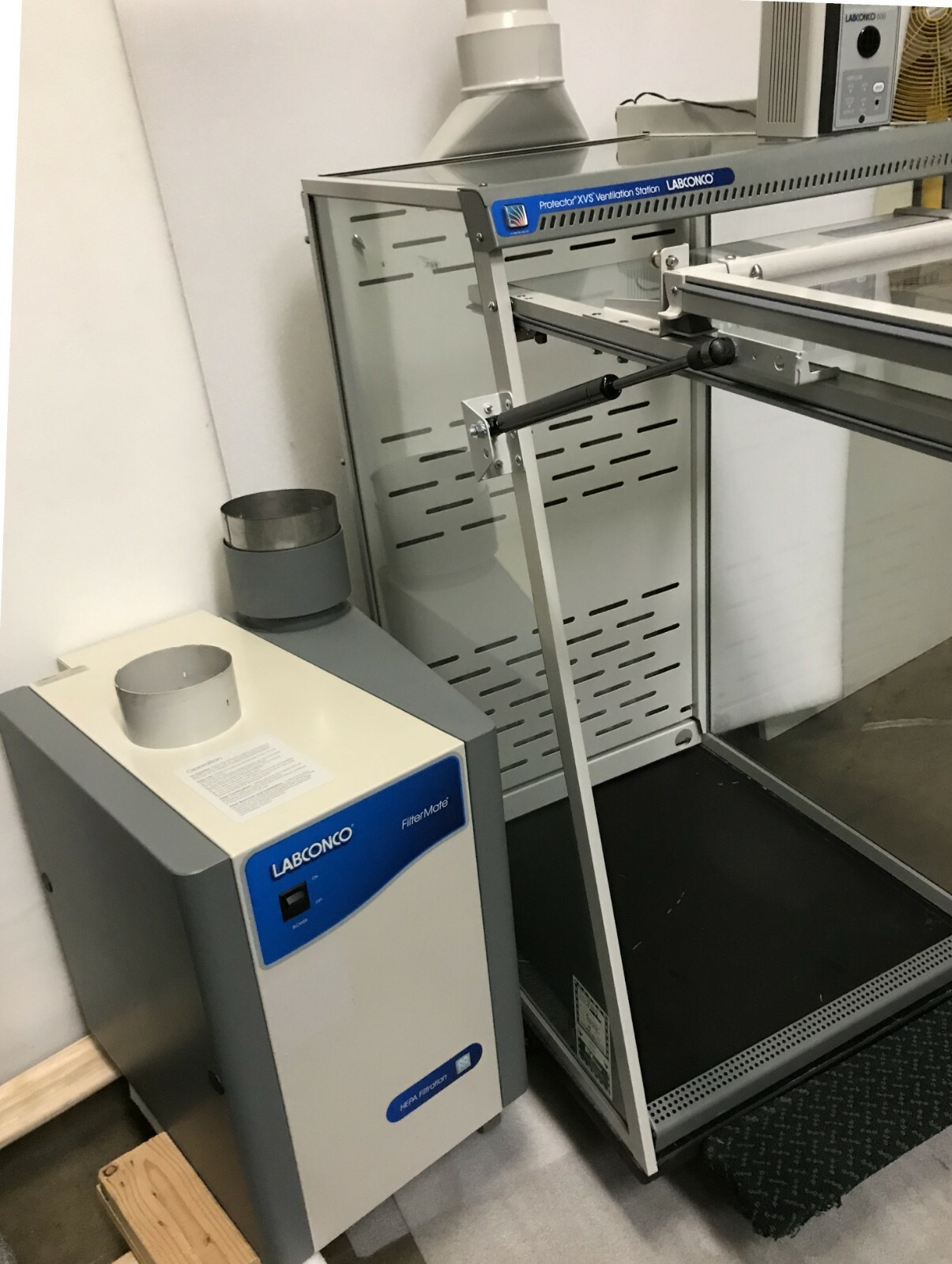Labconco 2 ft. Protector XVS Ventilation System / FilterMate 6 Month. Wrty