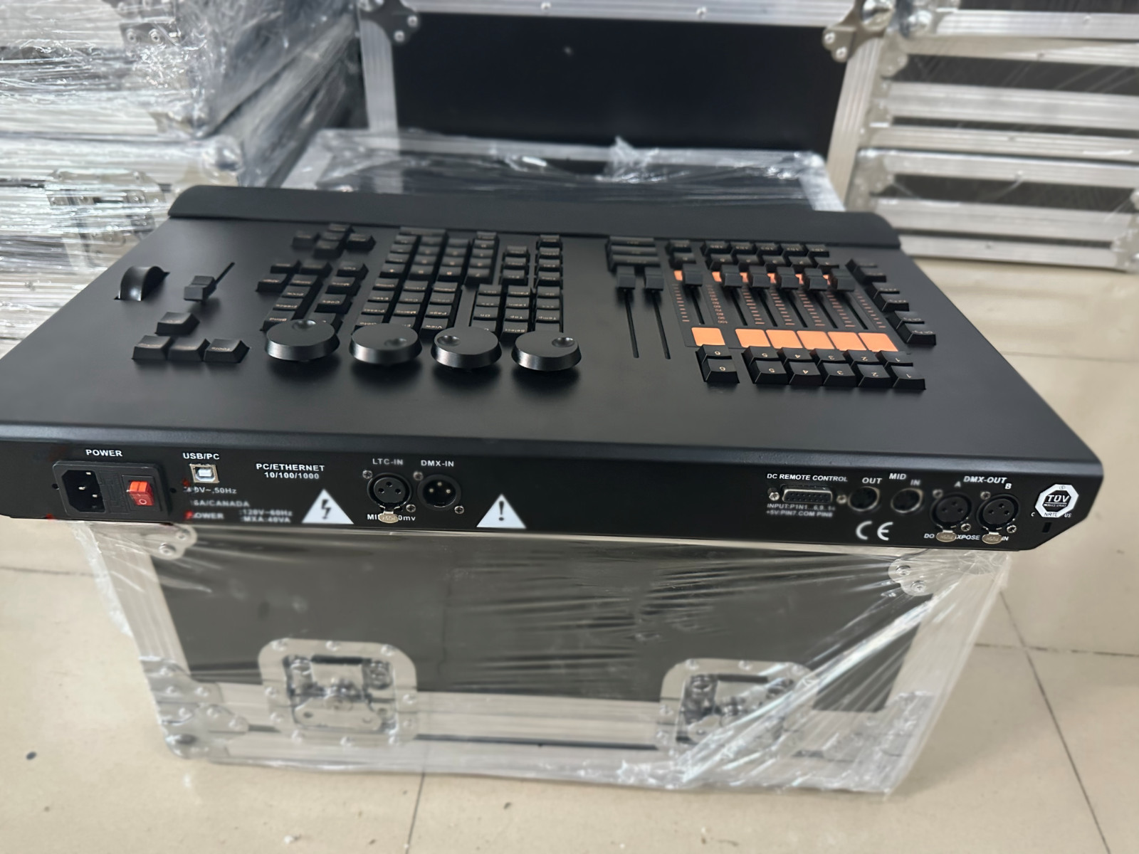 Flight Case DMX Controller Stage DJ Light Command Wing 2 onpc Grandma2 Console