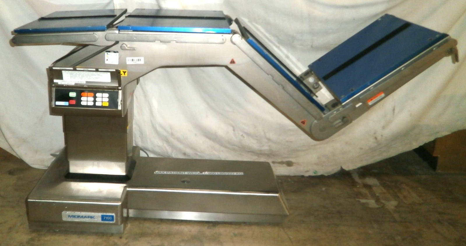 Midmark 7100 Surgical Table Max Weight 500 lbs