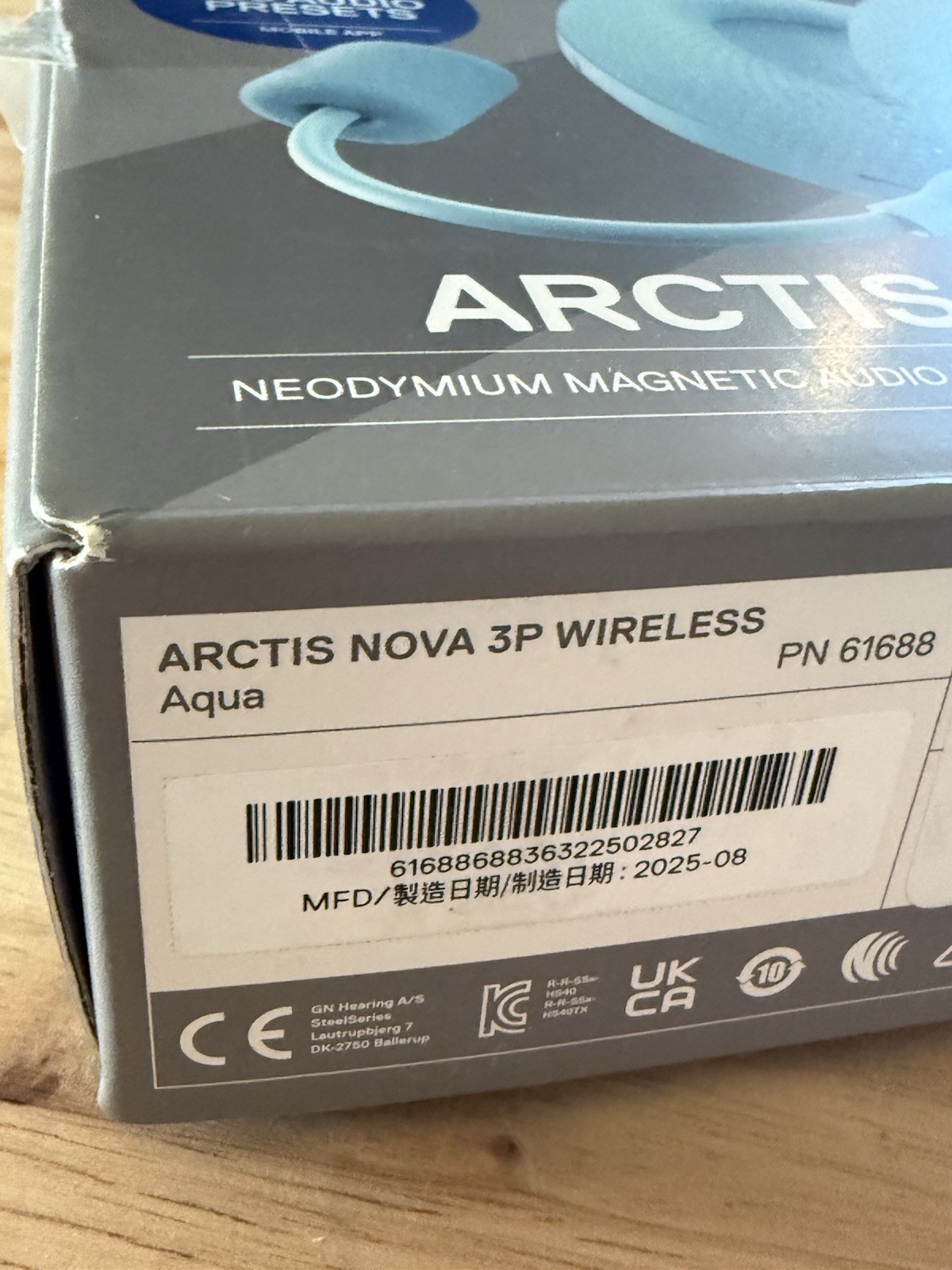 SteelSeries Arctis Nova 3P Wireless Multi-Platform Gaming Headset — Aqua [61688]