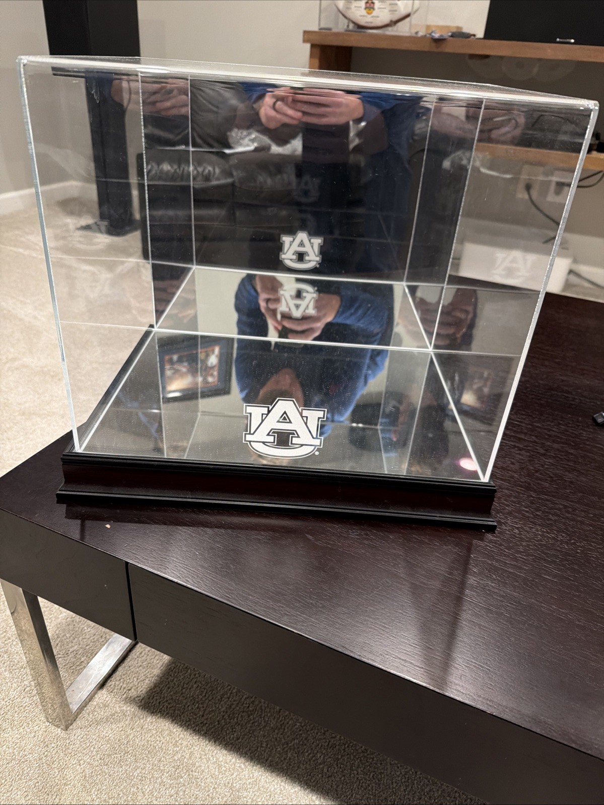 Auburn Tigers Mahogany Helmet Display Case with Mirror Back Full Size