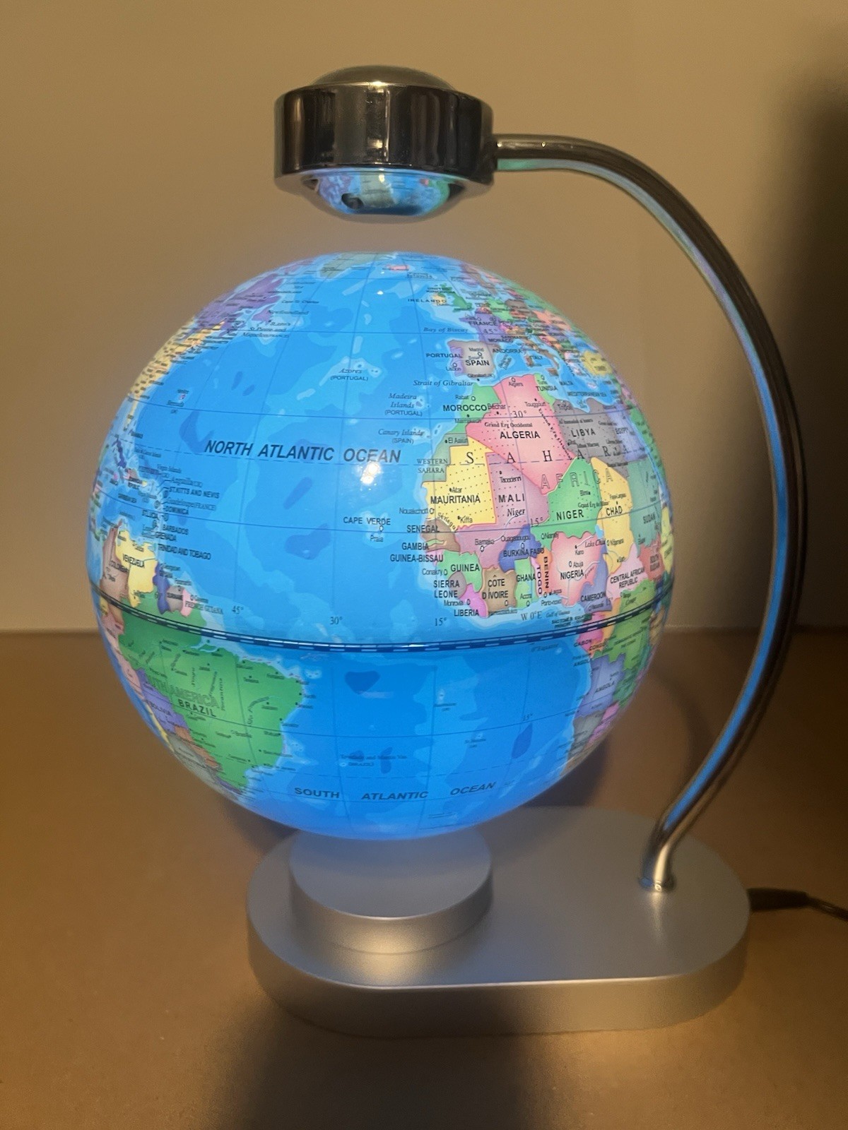 Floating Globe 8'' Magnetic Levitation Rotating Illuminated World