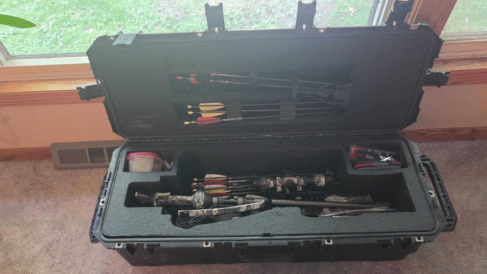 SBK CROSSBOW CASE fits 5 different crossbows