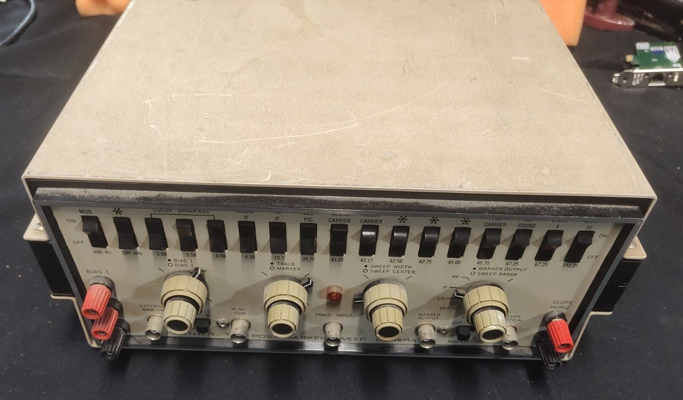 Heathkit TV Post-Marker/Sweep Generator - IG-57A - For Parts