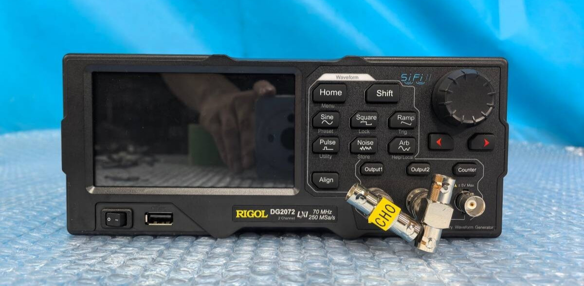 RIGOL DG2072 2-Channel LXI Function Arbitrary Waveform Generator 70MHz 250MSa/s