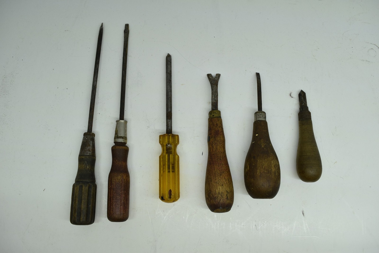 Lot of Vintage Antique Screwdrivers Bridge Stanley Yankee North Bros R&P Wooden