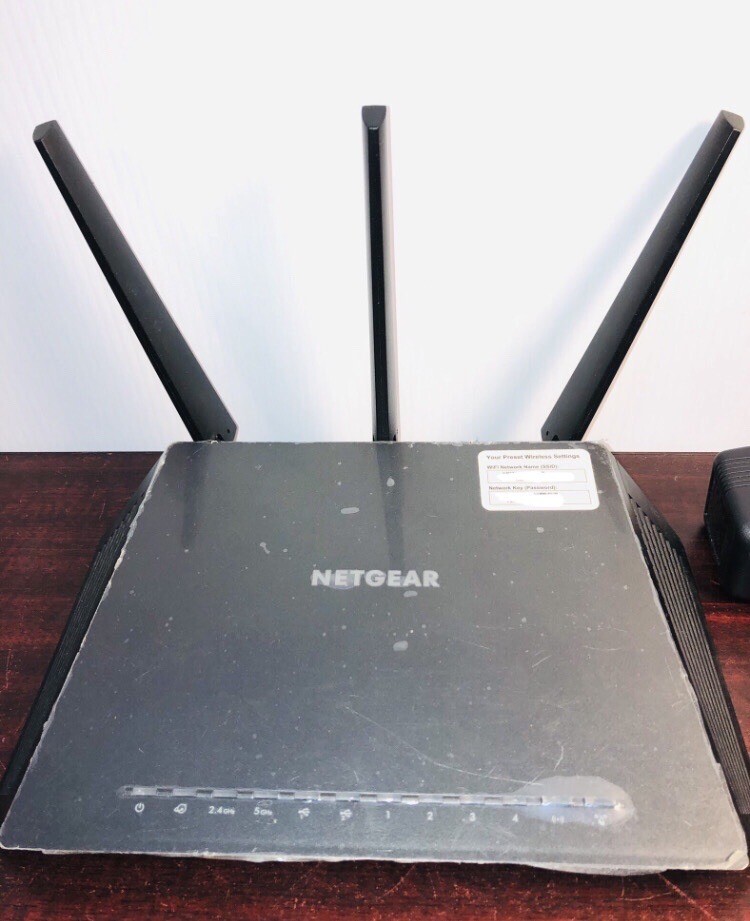 Netgear Nighthawk AC1900 Model R 7000 Wireless WiFi Router