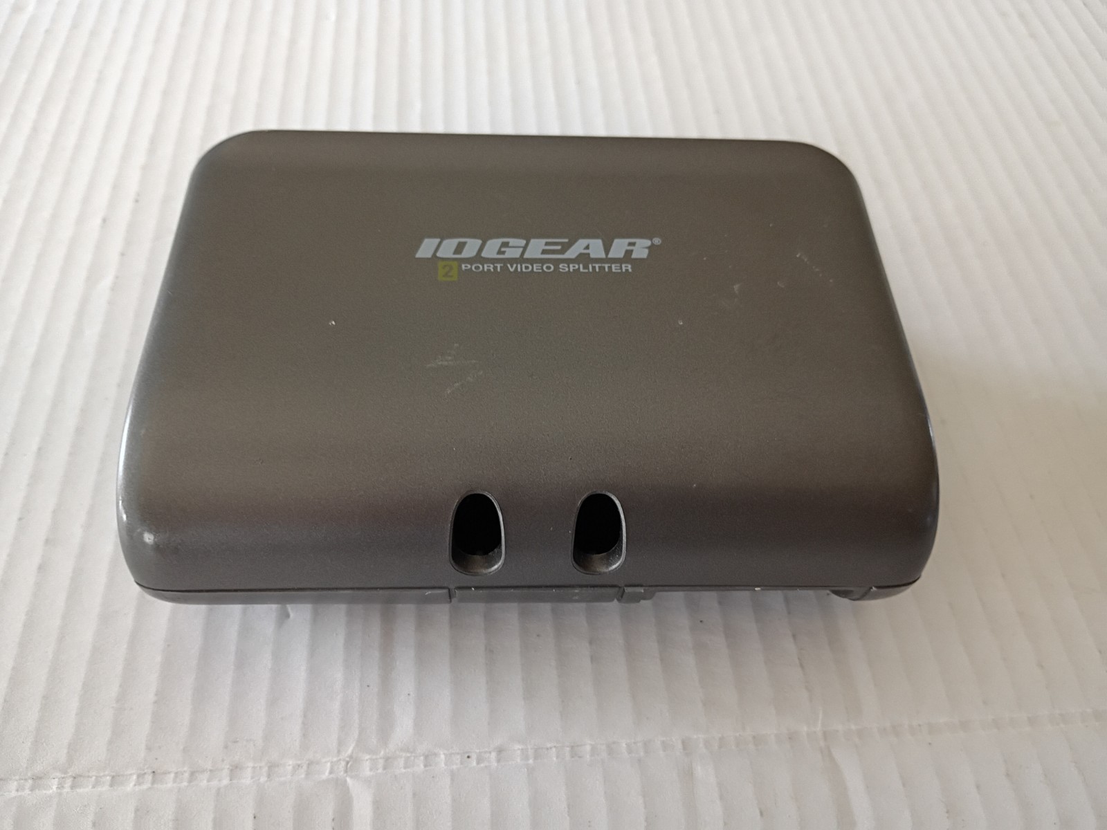 IOGear 2 Port Video Splitter GVS92 IO Gear 2-Port - No Power Cord