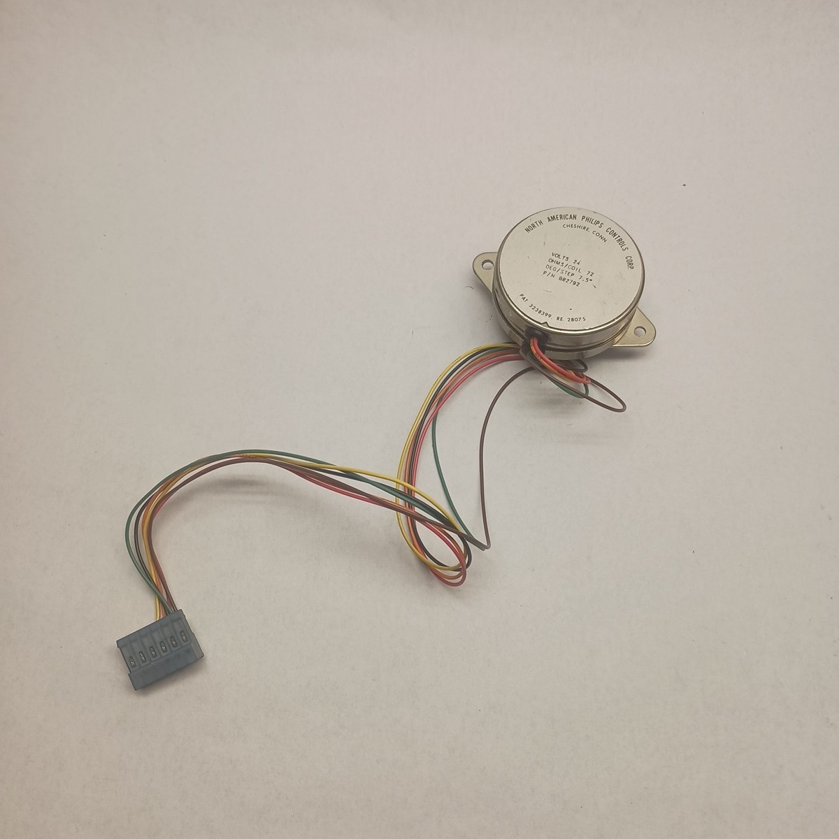 AIRPAX / Philips B82792 Stepper Motor Volts 24, OHM/Coil 72, DEG/Step 7.5
