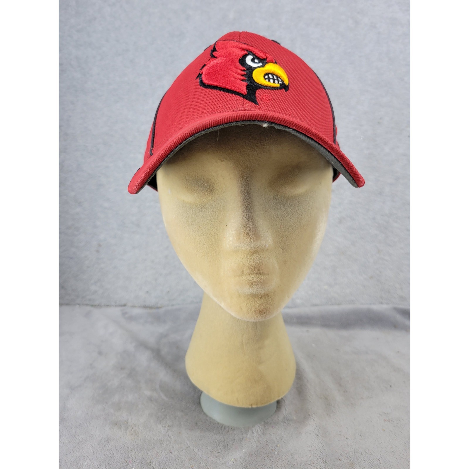 Adidas Louisville Cardinals Baseball Cap Adult S/M Baseball Hat - Needs Cleaned
