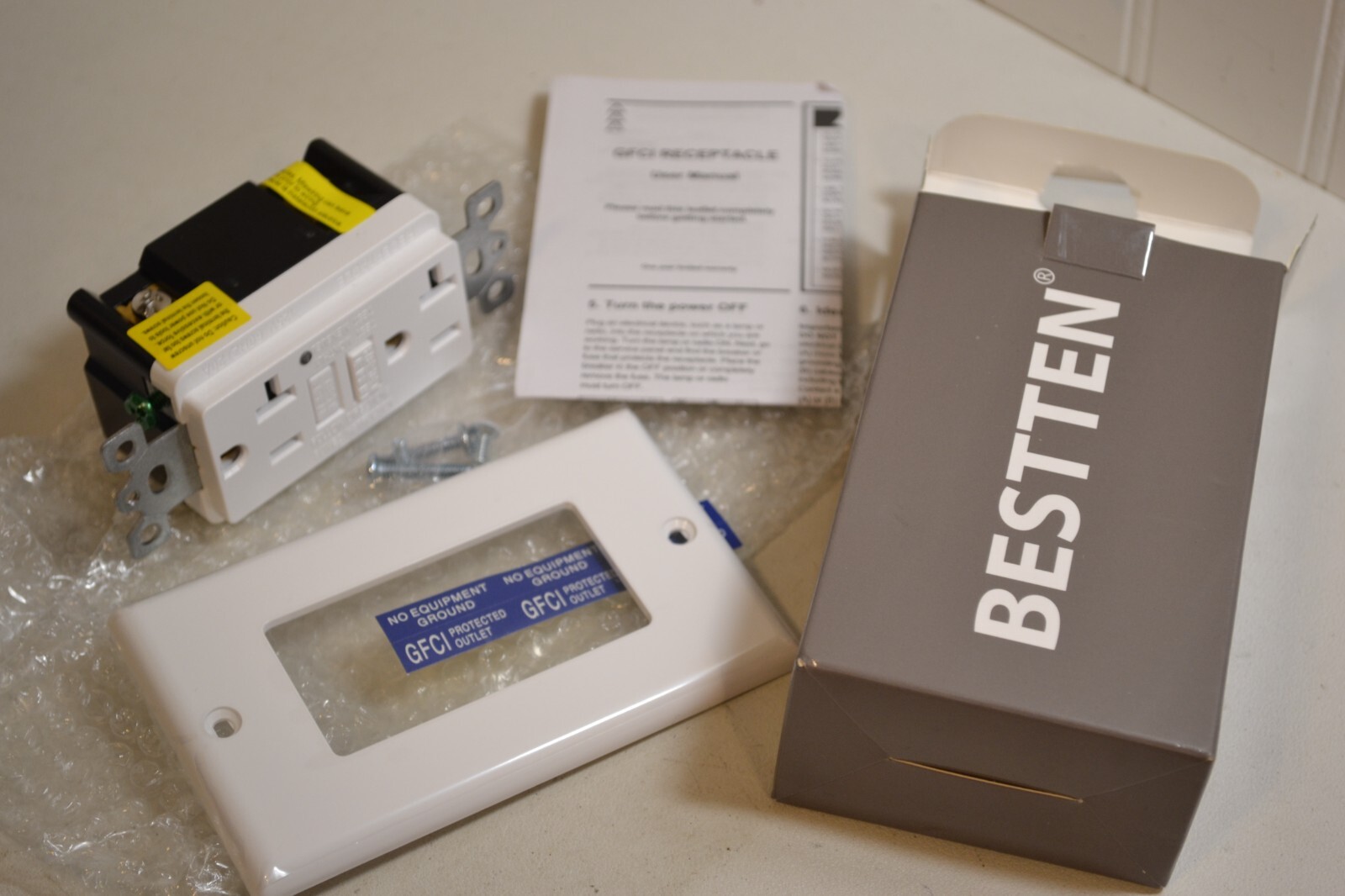 BESTTEN GFCI Receptacle 20 Amp