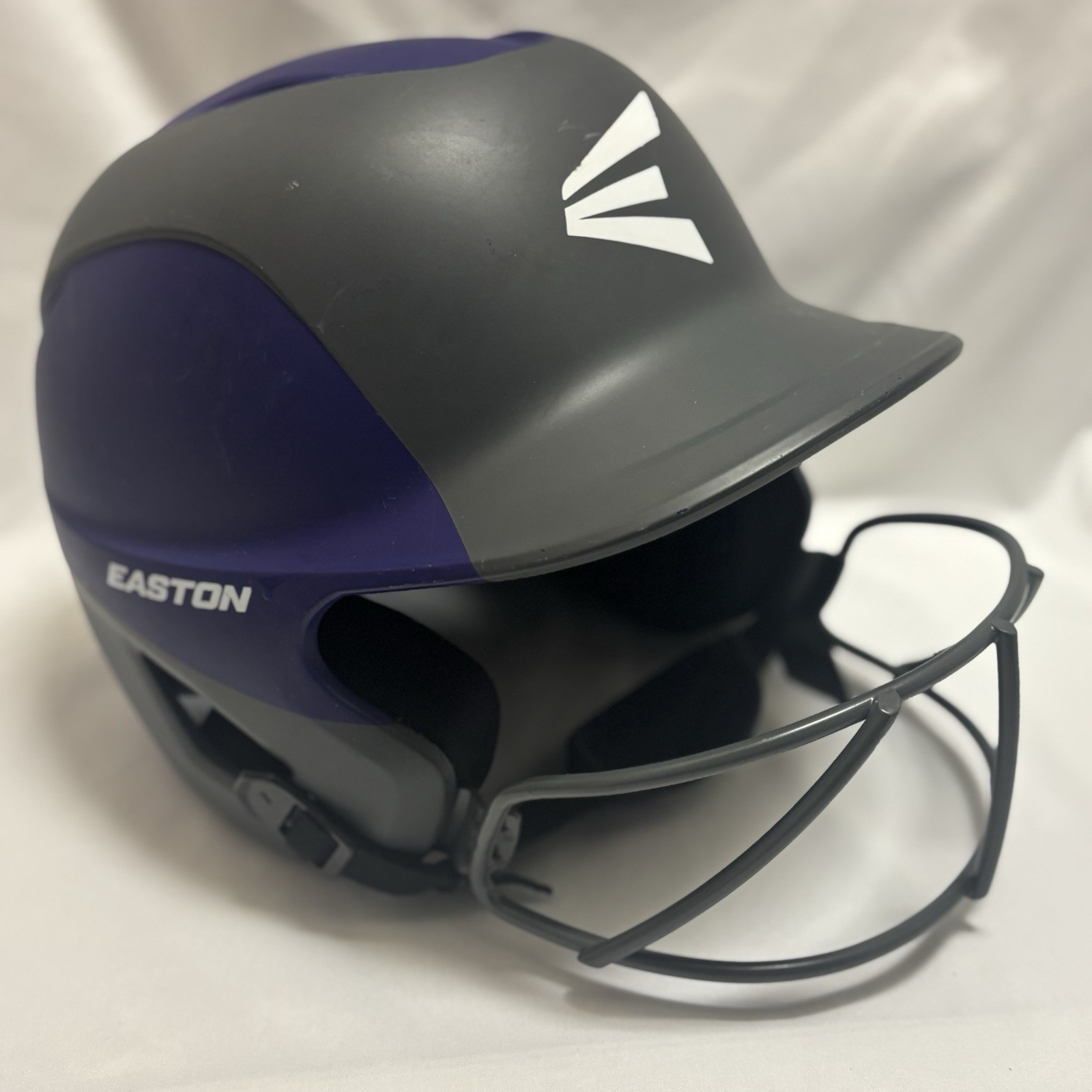 Easton Ghost Matte Size 6 1/4 To 6 7/8 Batting Helmet