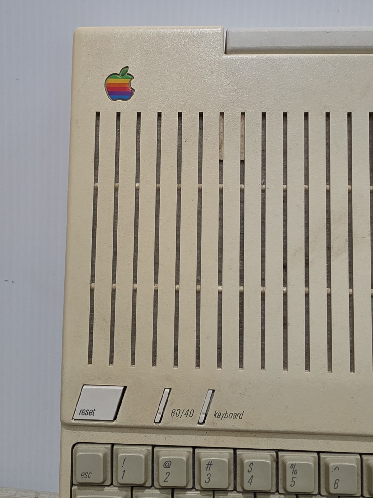 Vintage Apple IIc computer -Untested/parts/repair