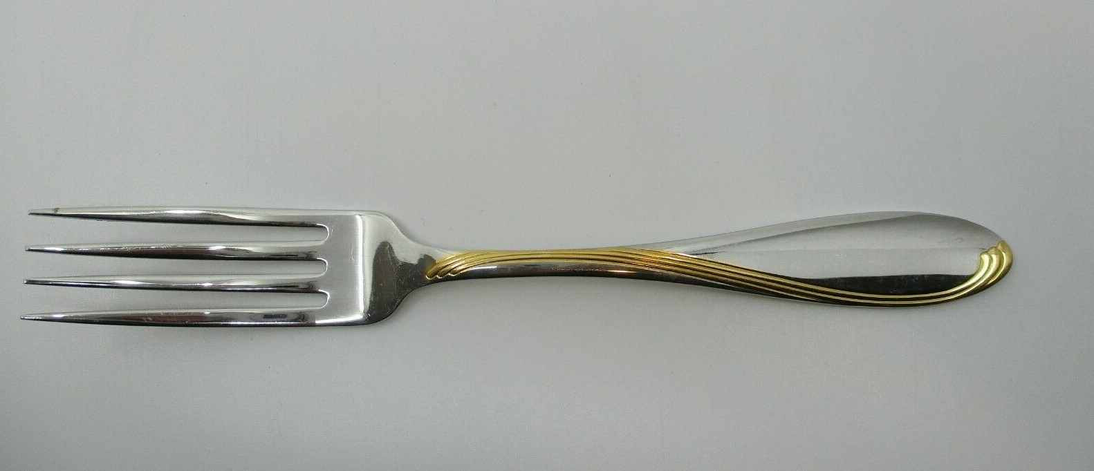 ONEIDA STAINLESS GOLDEN CAMBER DINNER FORK - 7 3/8" 03D