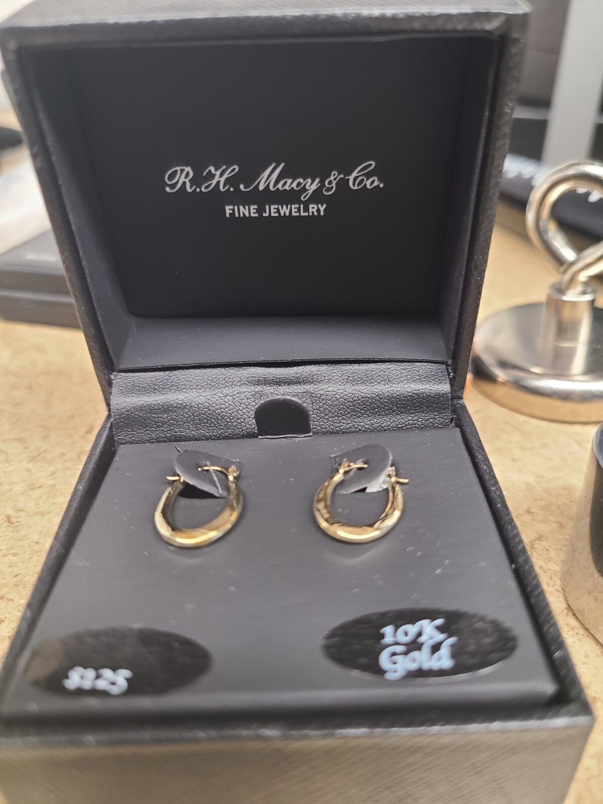 10k Yellow Gold Oval Hoop Earrings