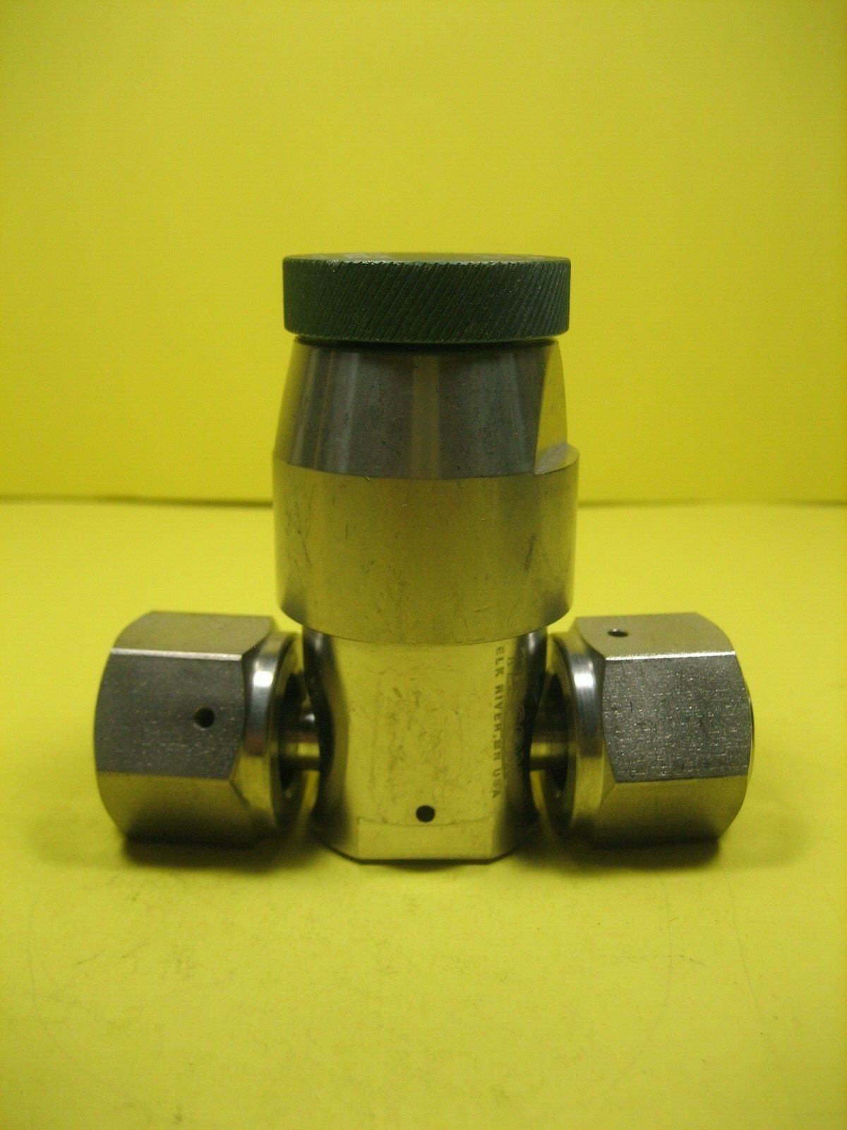 Tescom  24-1A16AAHH-010  Regulator  3/4''  VCR