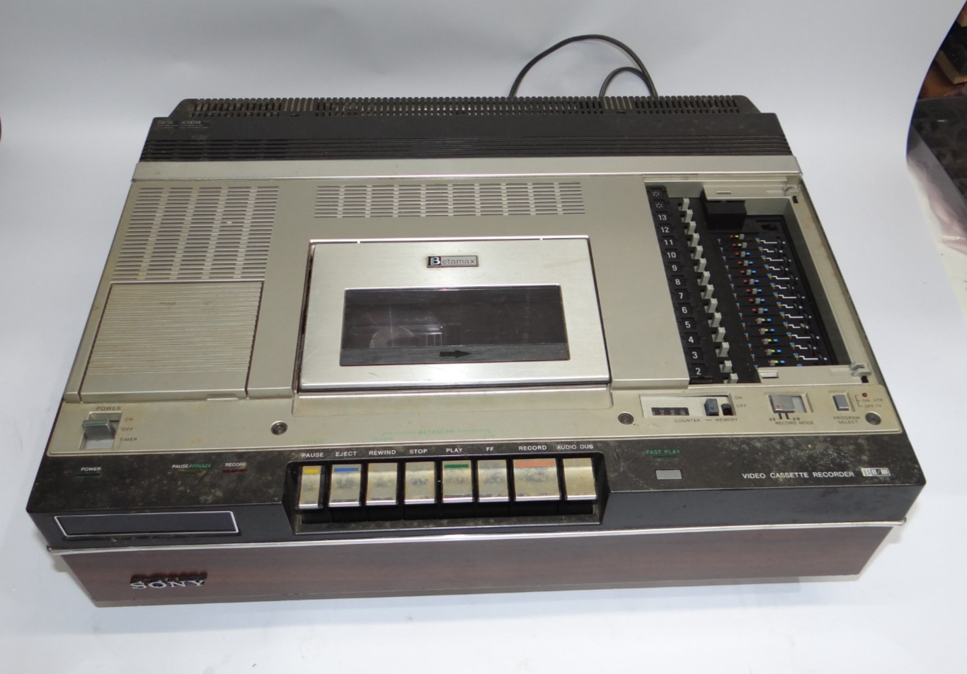 Sony Videocassette Recorder Betamax SL-5400 *PARTS/REPAIR* Does Not Play