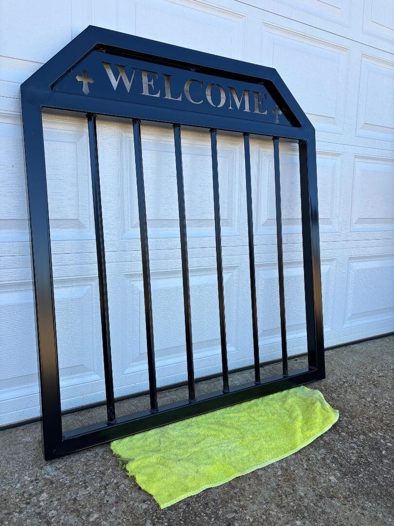 Heavy duty walkthru gate