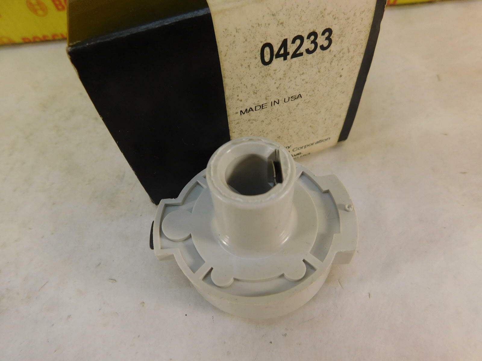 BOSCH Ignition Distributor Rotor 04233 for Geo Isuzu
