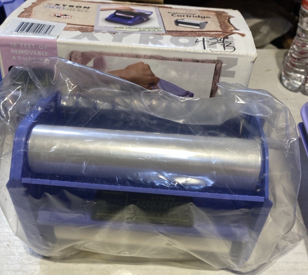 XYRON 5” Create-a-Sticker Machine W/Refill Cartridge Model 500