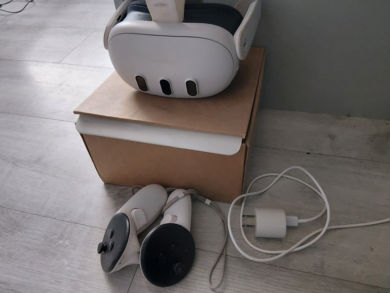 Meta Quest 3 128GB Standalone All-in-One VR Headset S3A