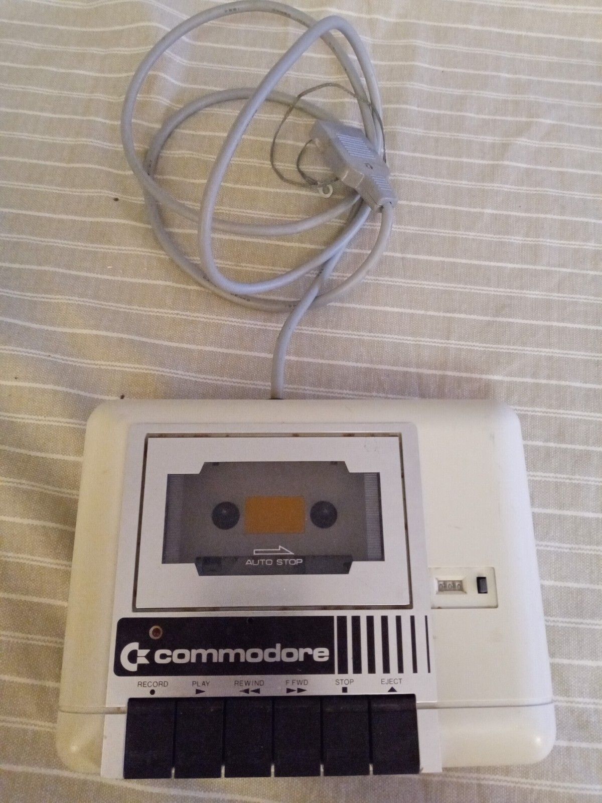 Vintage 1982 Commodore VIC-20 Computer, Datassette, Power Supply, Manual WORKING