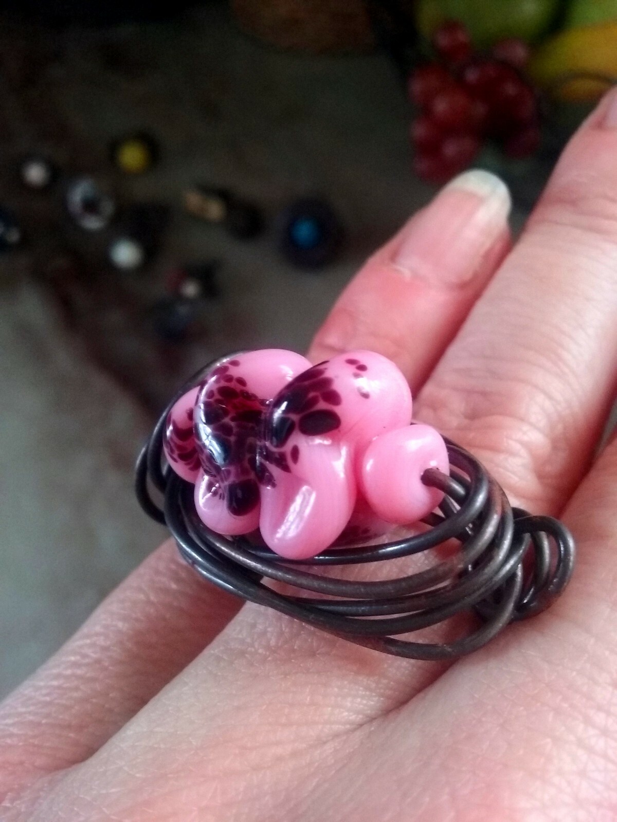 Large Wire Wrapped Statement Ring, Pink Plastic Bubbly Charm, Size 8, NEW