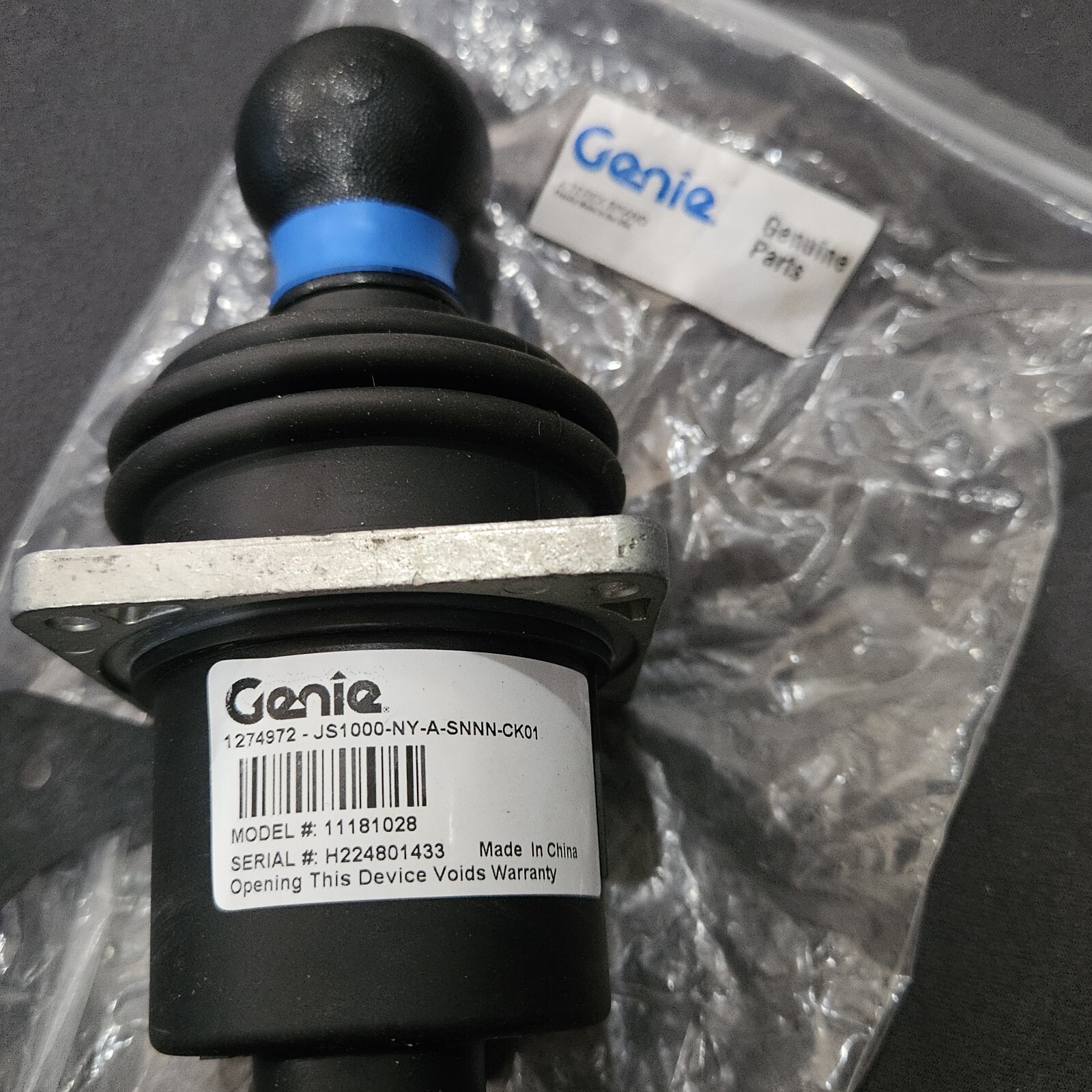 Genie Joystick 1274972-JS1000-NY-A-SNNN-CK01 New 11181028
