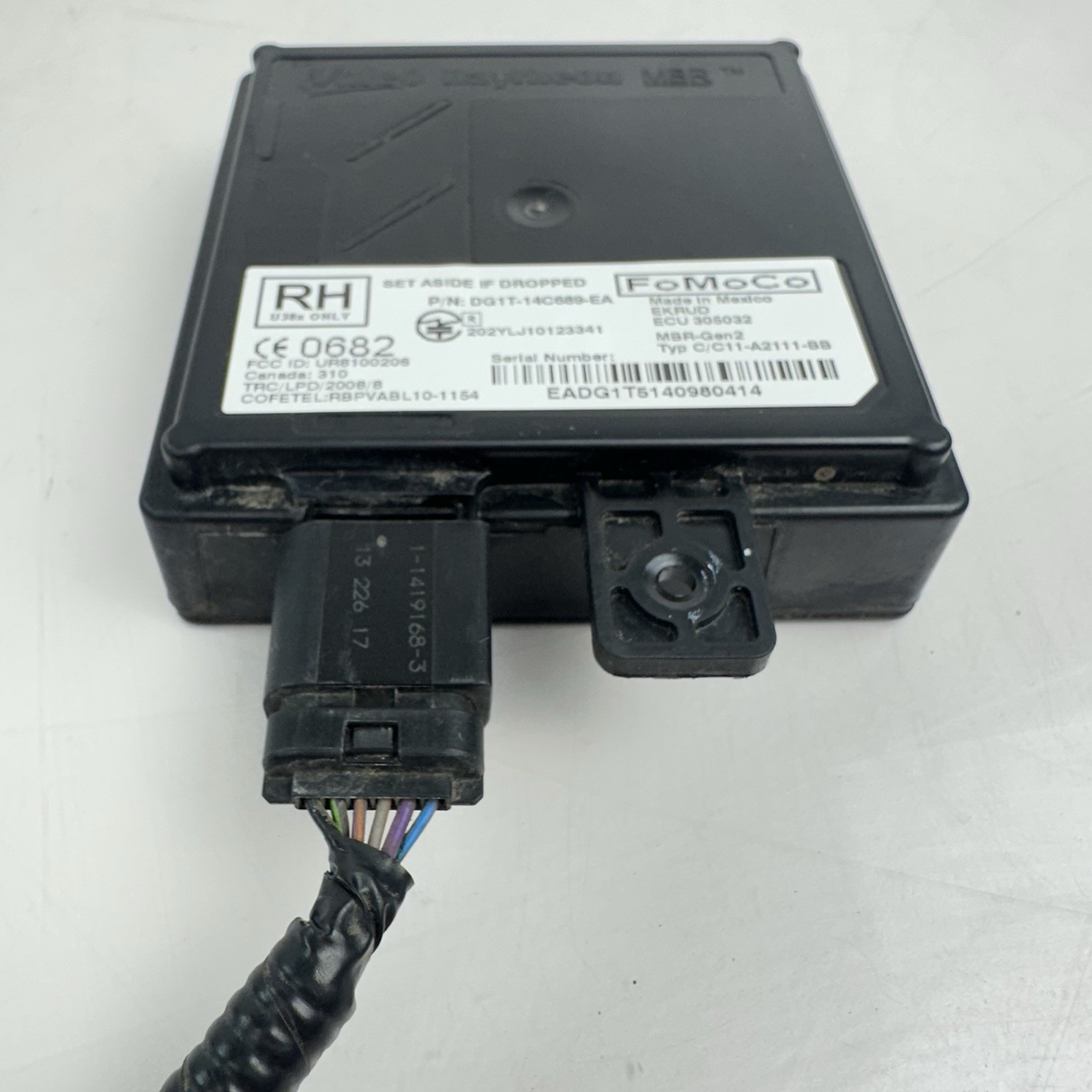 2013-2018 Ford Taurus Blind Spot Radar Sensor Left Module DG1T-14C689-EA OEM