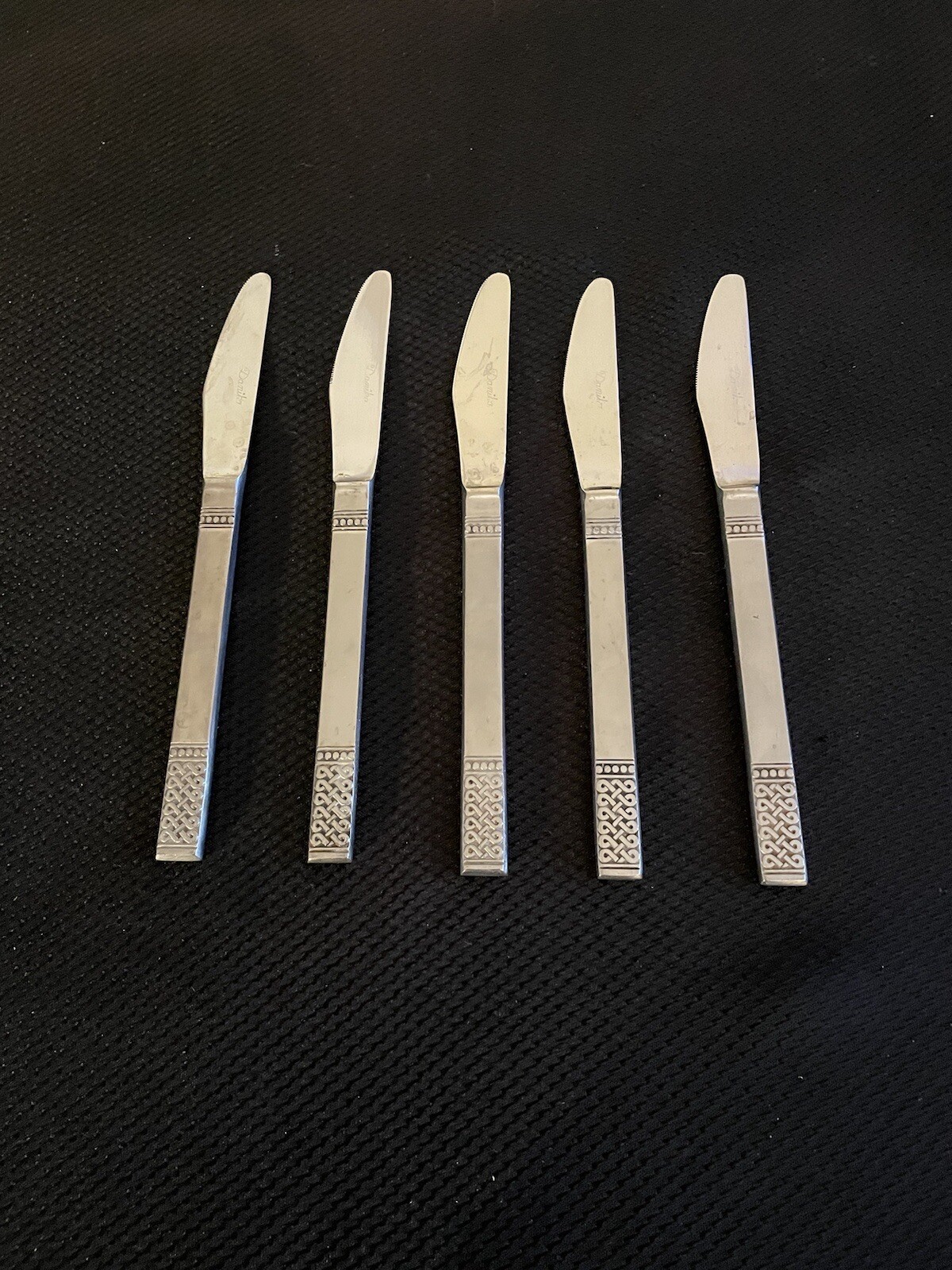 Danika By MSI Japan Stainless 8 5/8”Dinner Knives Lot Of 5