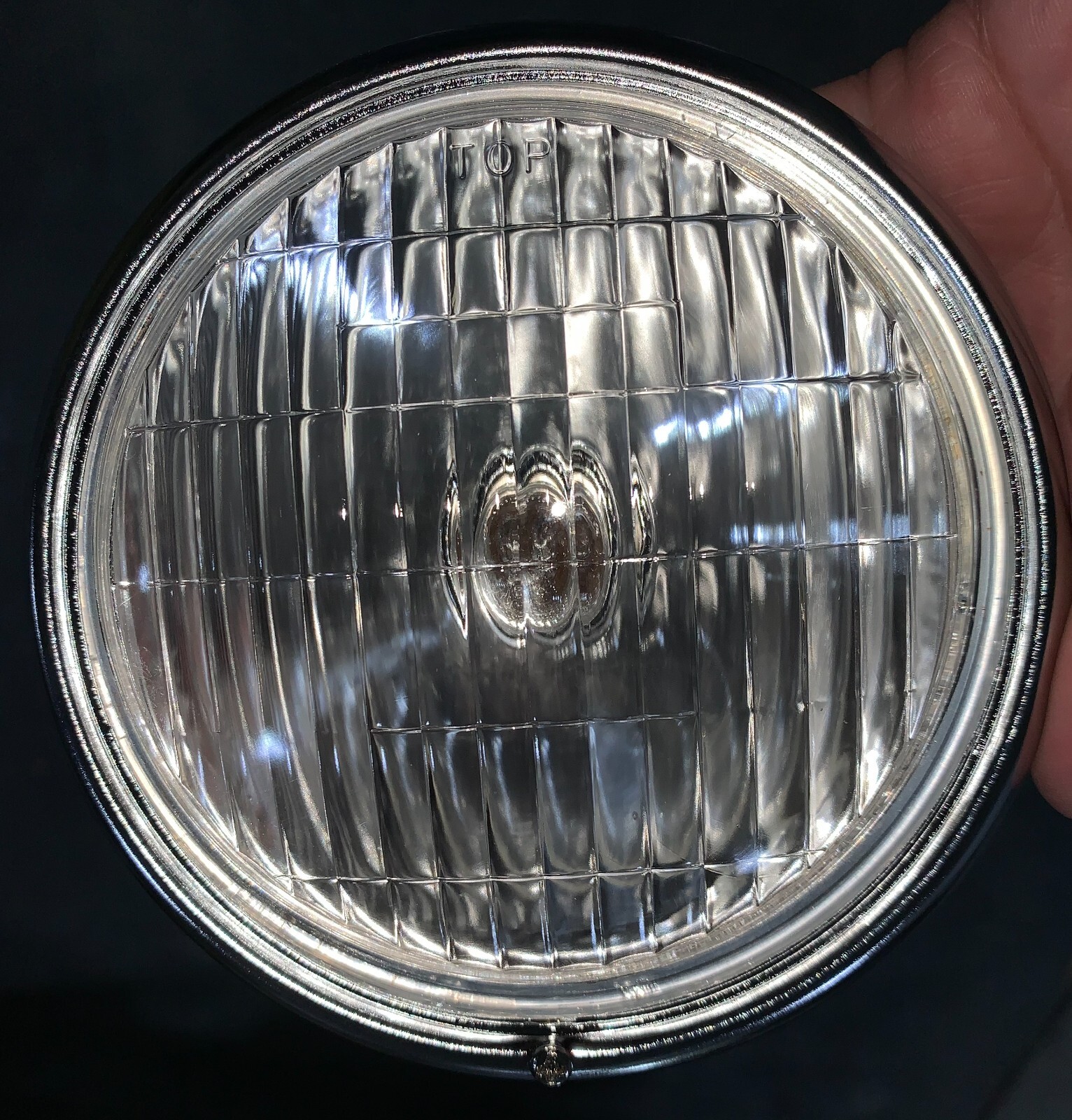 1EA NEW C70 PASSPORT HEADLIGHT ASSY W/REPLACEABLE BULB 12 VOLT S1291 /BULB115